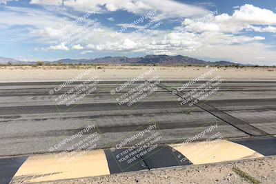 media/Nov-16-2025-Race Pace (Sun) [[8c5fa54630]]/Non Verified Riders (1st 20 Minutes)/3-Turn 3 Inside (11am)/